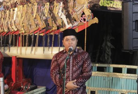 Pementasan wayang kulit dalam acara Merti dusun  warga benyo 2017